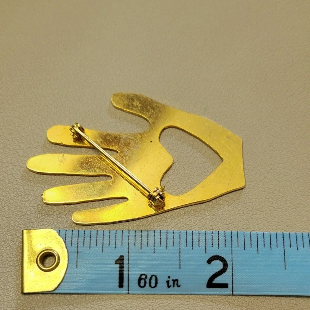 Vintage‎ Unsigned Gold Tone Heart in Hand Cut Out Over 2 Inches Brooch Love
